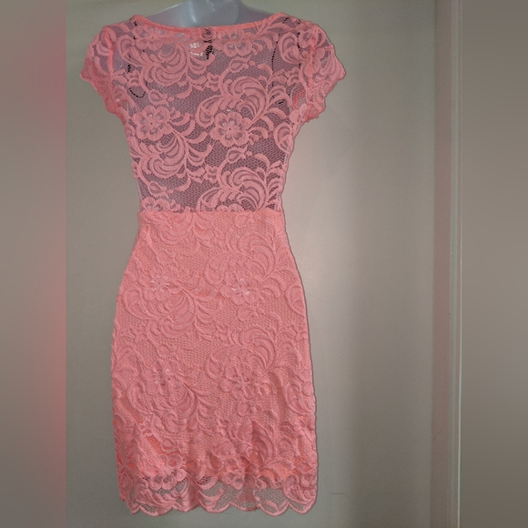 3/$25 Bright pink floral lace mesh sweetheart illusion dress scallop trim - Picture 2 of 7